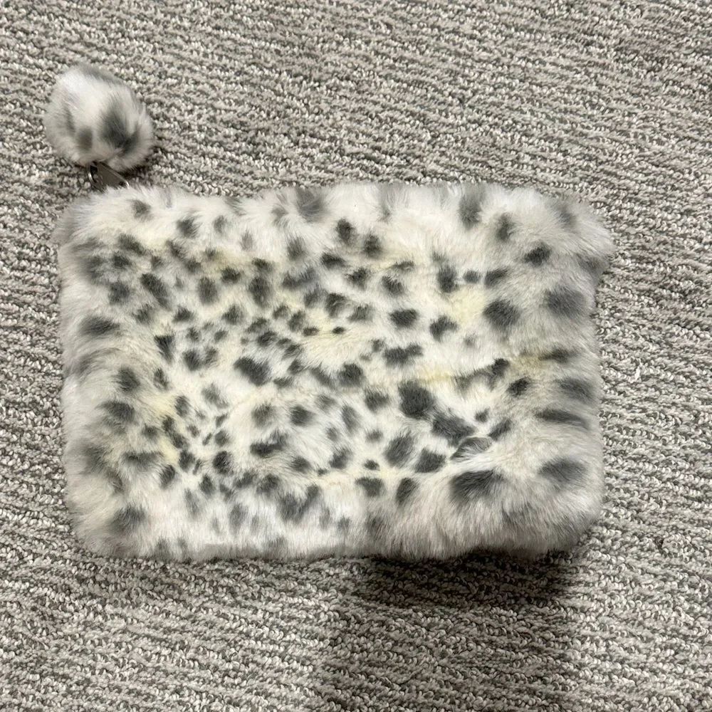Elegant Gray Fur Clutch
